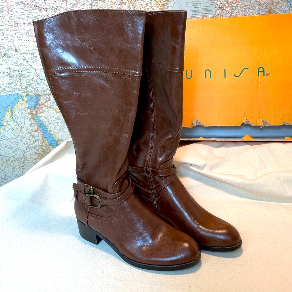 NWT and box Unisa Brown faux Leather Wide Leg Boots Women’s Size 6.5